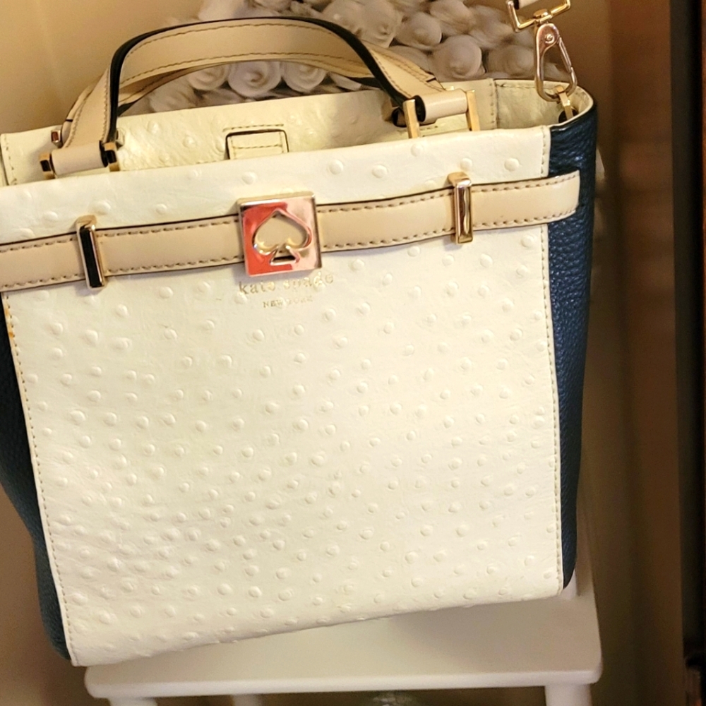 Kate Spade Houston Street Leo Ostrich emboased rare purse